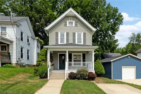 310 Sharp St, Ashland, OH 44805 photo 1
