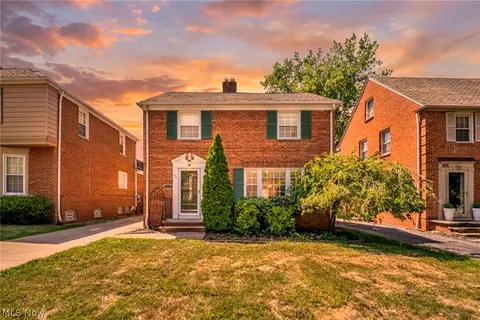 3678 Lynnfield Rd, Shaker Heights, OH 44122