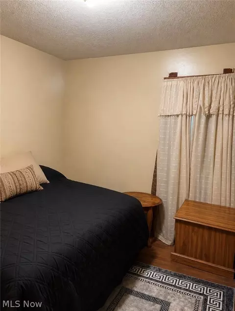910 E 14th St, Ashtabula, OH 44004 photo 6