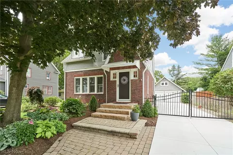 2045 Lorena Ave, Akron, OH 44313