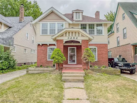 3282 Berkshire Rd, Cleveland Heights, OH 44118