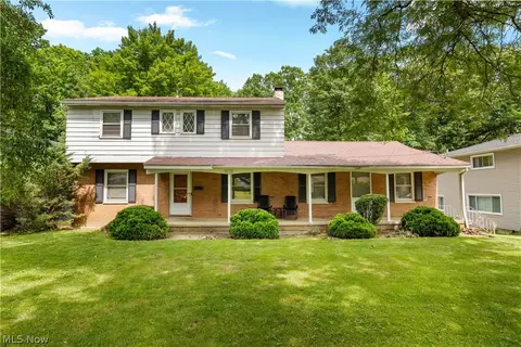 542 Garnette Rd, Akron, OH 44313