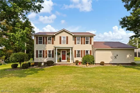 71320 Sharon Rd, Bridgeport, OH 43912