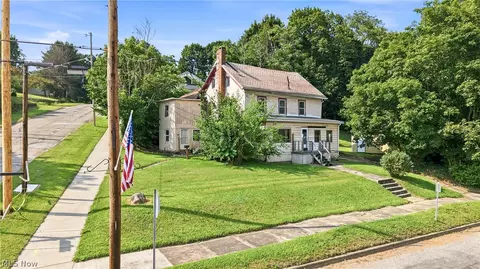 245 Main St, Leetonia, OH 44431