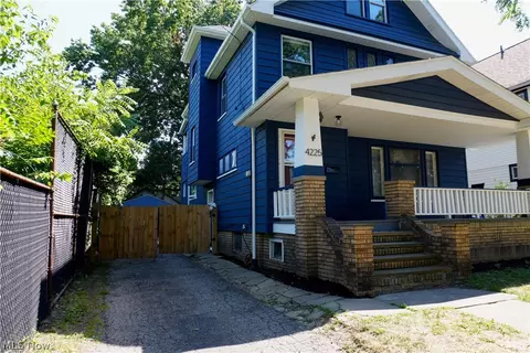 4225 Memphis Ave, Cleveland, OH 44109
