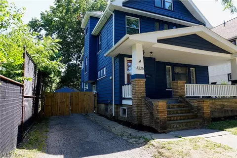 4225 Memphis Ave, Cleveland, OH 44109
