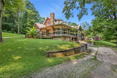 66073 Wolfs Den, Cambridge, OH 43725