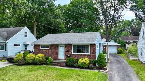 248 Jennings Ave, Cuyahoga Falls, OH 44221