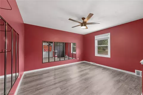Living - 181 Crestview Dr, Elyria, OH 44035 photo 9 of 9