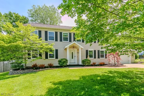 7054 Bentley Pl, Concord Twp, OH 44077