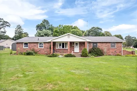 5059 Broadview St NE, Louisville, OH 44641