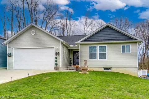 2904 Pepper Hill Cir, Akron, OH 44312