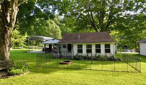 154 Sunfish Dr, West Union, WV 26456