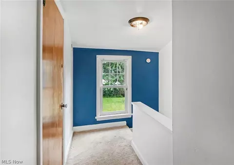 Entry Way - 79 Arlene Ave, Boardman, OH 44512 photo 5 of 6