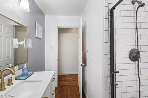 Bath - 79 Arlene Ave, Boardman, OH 44512 photo 1 of 5