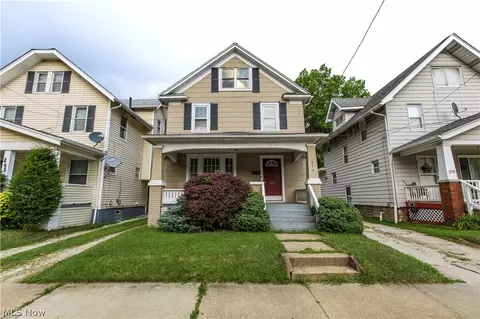 273 S Portage Path, Akron, OH 44302