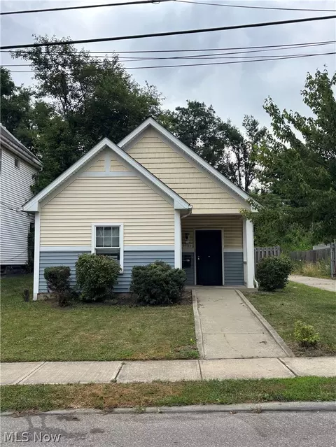3583 E 76th St, Cleveland, OH 44105