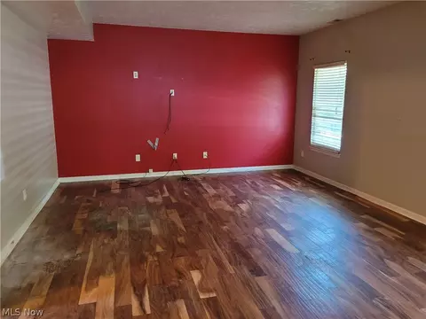 Living - 124 Slate Dr, Berea, OH 44017 photo 1 of 1