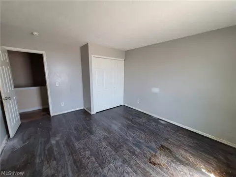 Bedroom - 124 Slate Dr, Berea, OH 44017 photo 3 of 5