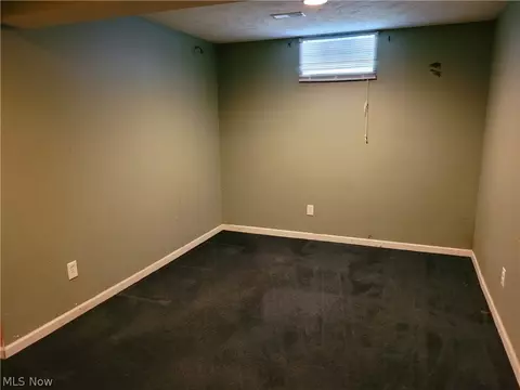 Bedroom - 124 Slate Dr, Berea, OH 44017 photo 5 of 5