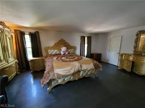 Bedroom - 124 Slate Dr, Berea, OH 44017 photo 1 of 5