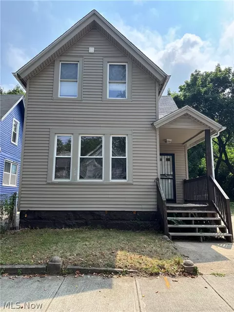 1085 E 72nd St, Cleveland, OH 44103