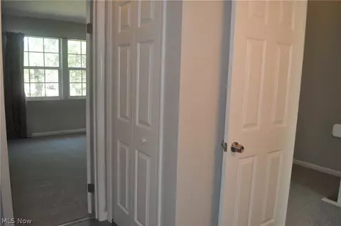 Entry Way - 1193 Pinecrest Pl #E, Willoughby, OH 44094 photo 2 of 2