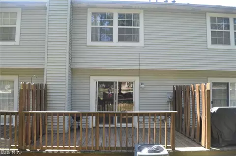 Exterior - 1193 Pinecrest Pl #E, Willoughby, OH 44094 photo 5 of 5
