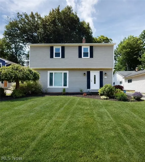 4792 Geraldine Rd, Richmond Heights, OH 44143