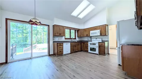 Kitchen - 1305 Garrison Rd, Ashtabula, OH 44004 photo 4 of 4