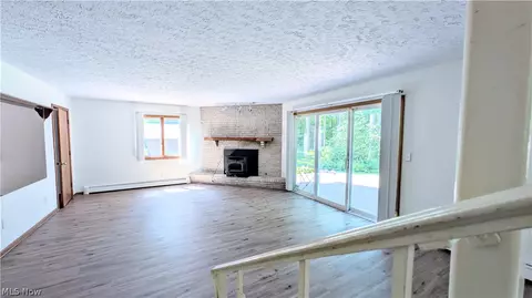 Living - 1305 Garrison Rd, Ashtabula, OH 44004 photo 4 of 4