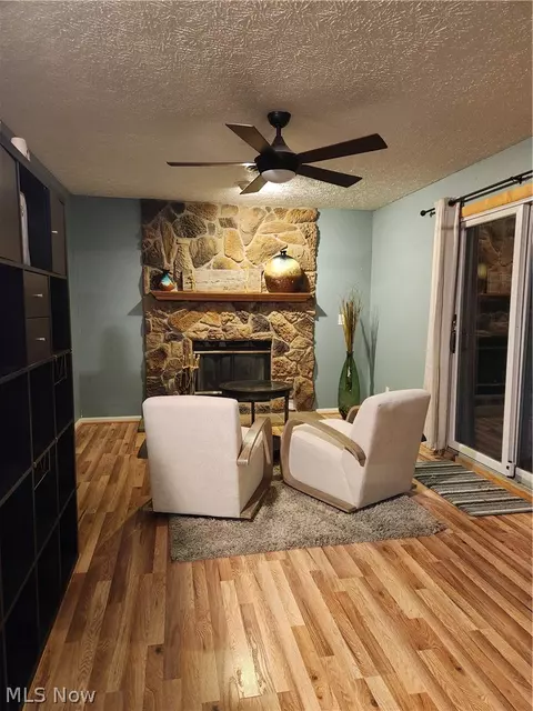 3160 Bay Landing Dr, Westlake, OH 44145