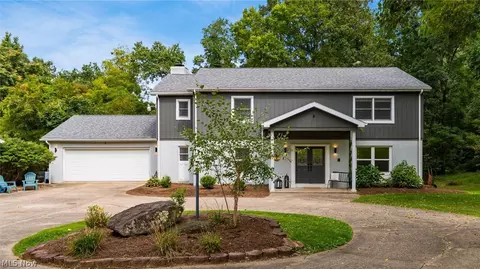 10525 Twin Oaks Dr, Cambridge, OH 43725