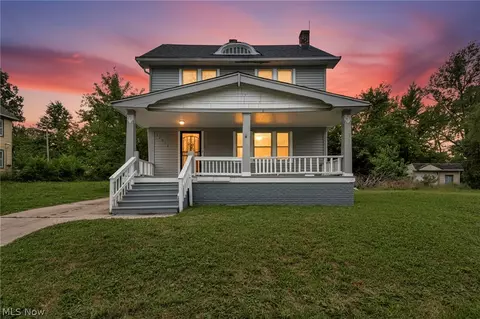 11312 Dove Ave, Cleveland, OH 44105