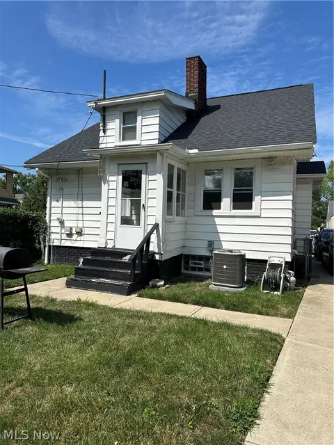 Exterior - 1566 E 204 St E, Euclid, OH 44117 photo 1 of 6