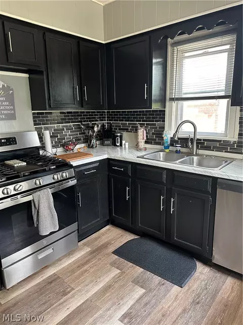 Kitchen - 1566 E 204 St E, Euclid, OH 44117 photo 1 of 1