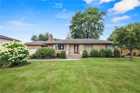 2494 Ardenwood Pl, Austintown, OH 44515