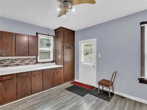 Entry Way - 130 Harris St, Lodi, OH 44254 photo 2 of 6