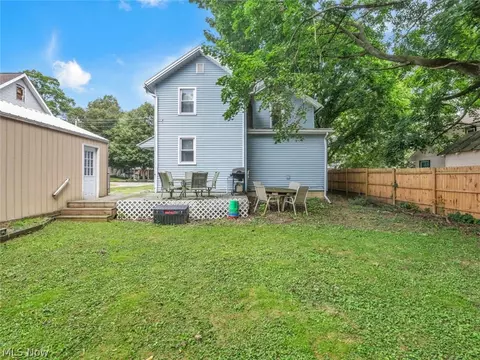 Exterior - 130 Harris St, Lodi, OH 44254 photo 5 of 9