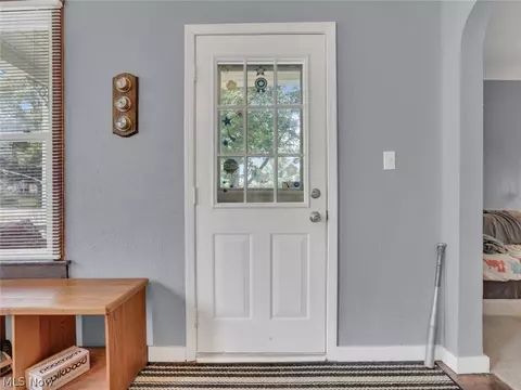 Entry Way - 130 Harris St, Lodi, OH 44254 photo 1 of 6