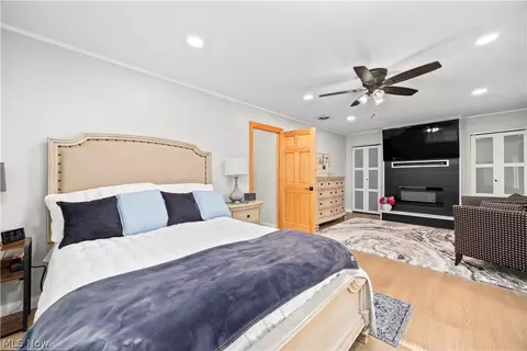Bedroom - 333 Olive St, Elyria, OH 44035 photo 7 of 9