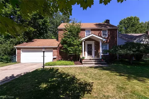 1533 18th St, Cuyahoga Falls, OH 44223