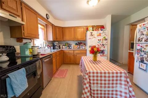 Kitchen - 7005 Fee Rd, Rome, OH 44085 photo 1 of 3