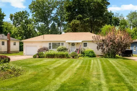 3112 N Bender Ave, Akron, OH 44319