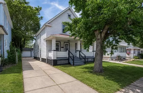 4256 W 22nd St, Cleveland, OH 44109