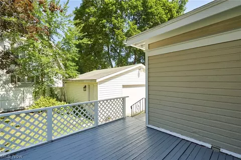 Exterior - 1102 Diagonal Rd, Akron, OH 44320 photo 3 of 4