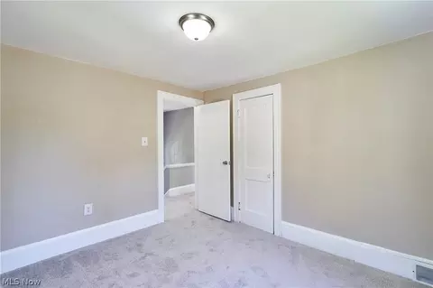 Bedroom - 1102 Diagonal Rd, Akron, OH 44320 photo 2 of 3