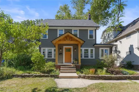 3080 E Overlook Rd, Cleveland Heights, OH 44118