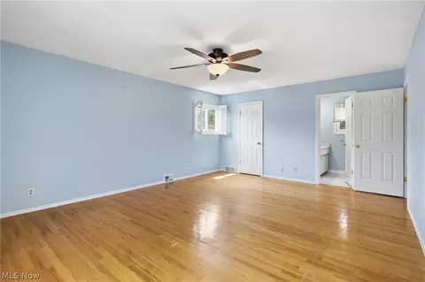 Bedroom - 7000 Drexel Dr, Seven Hills, OH 44131 photo 1 of 7