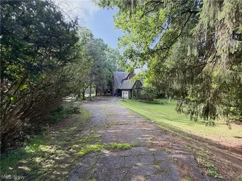 946 Park Blvd W, East Liverpool, OH 43920